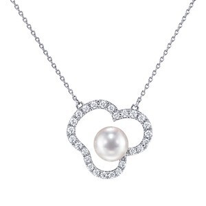 TASAKI chants pendant