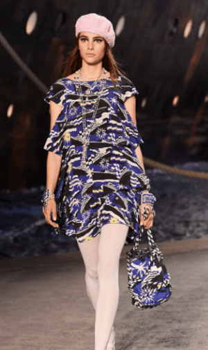 CHANEL クレープ デ シン