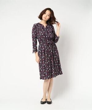 ikka ヘンリーネック花柄ワンピース