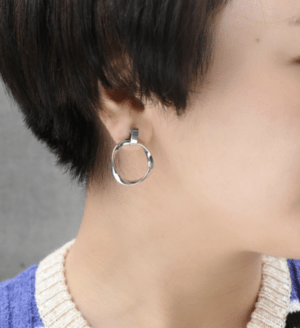 GOLDY 1171218　A メタルツイスト ピアス