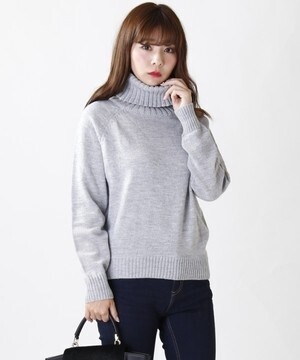 M.deux 【694-351251】【カタログ掲載】テールヘムバルキーニット