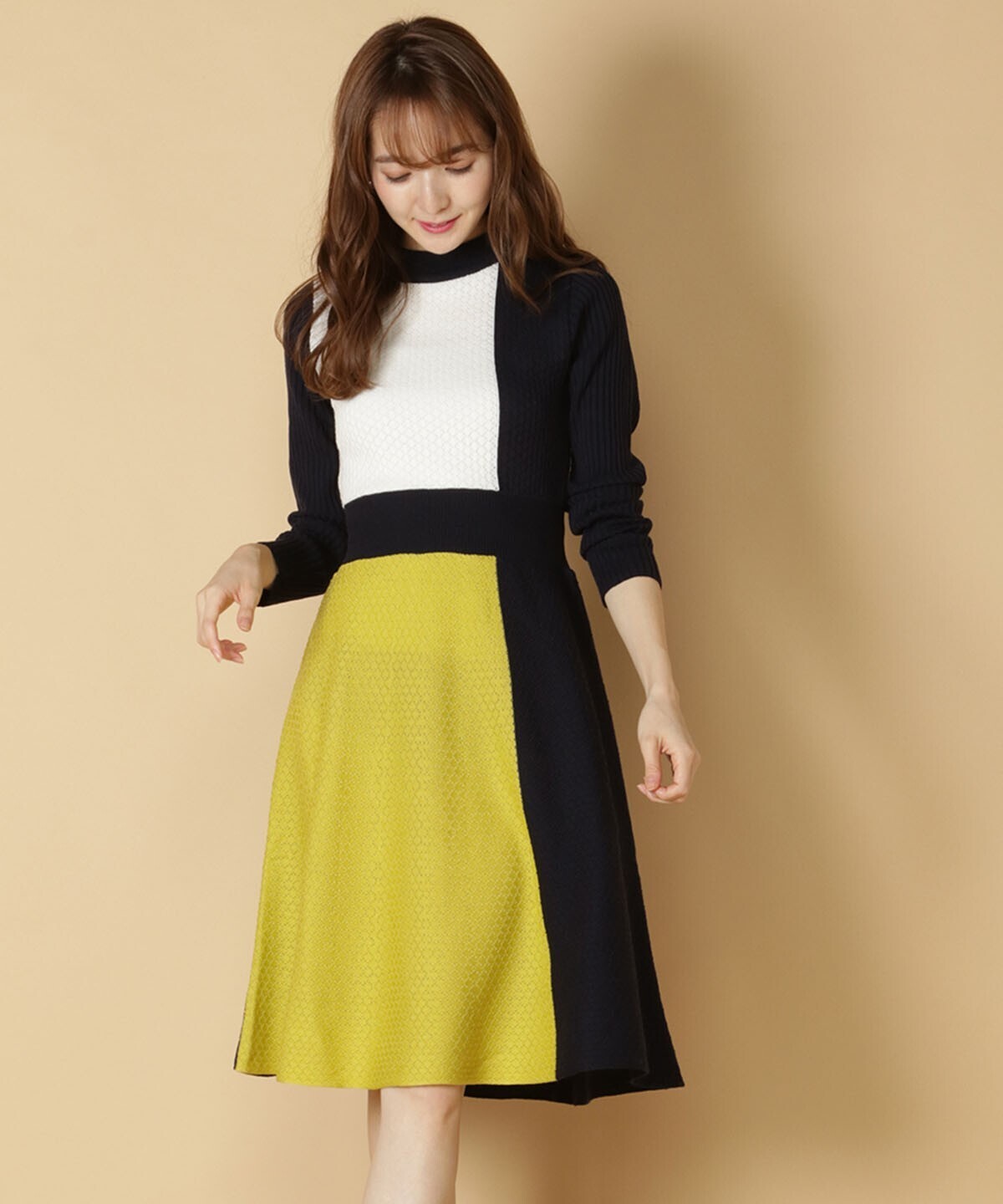 And Couture インターシャ配色ハイネックワンピース