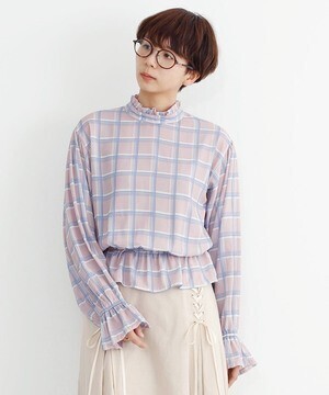 merlot フリルネックチェックシフォンブラウス