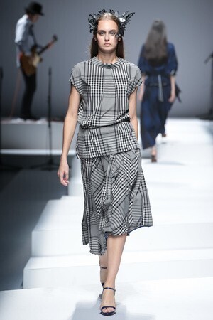 MIDDLA 2019SSコレクション スカート
