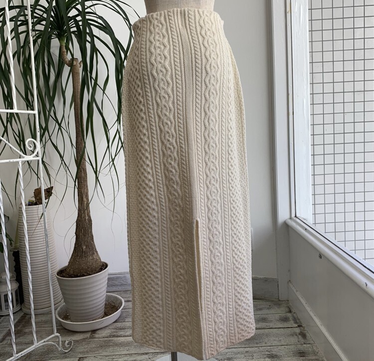 quinoa boutique ケーブルニットスカート