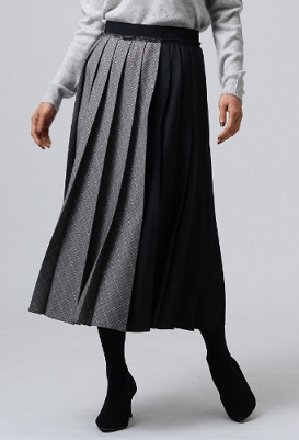 UNTITLED アシンメトリーチェックプリーツスカート