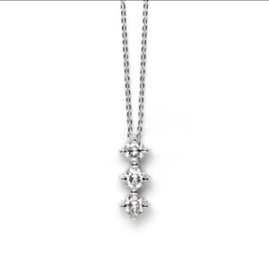 ESTELLE K18 ホワイトゴールド ダイヤモンド（0.15ｃｔ）ネックレス