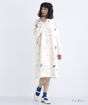 merlot 天文学授業柄変形襟ワンピース
