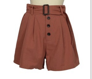 frunco ベルト付きショートパンツ