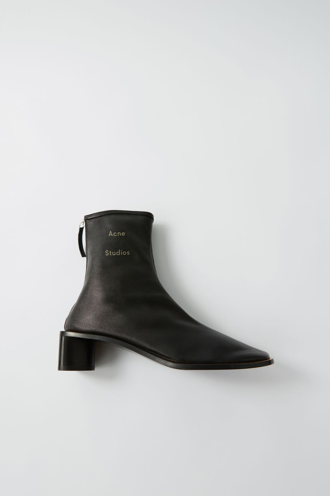 Acne Studios ロゴ入りアンクルブーツ