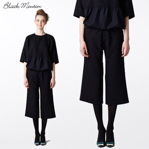 Black Mouton クロップドワイドパンツ