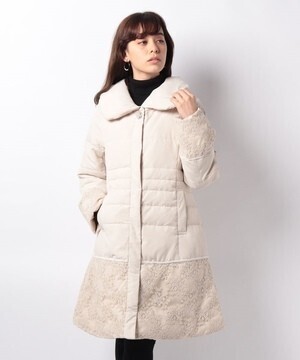 axes femme ビジューダウンコート