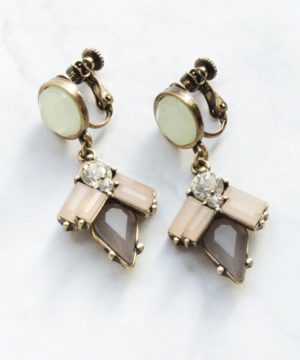 mia trim 【m-179E?】ヴィンテージビジューイヤリング