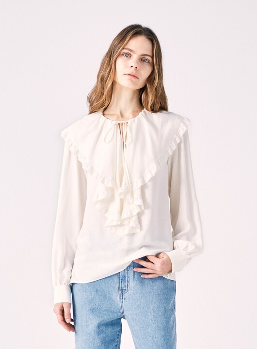 COEL Ruffle Collar Blouse
