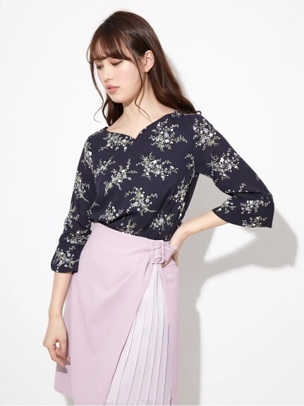 BE RADIANCE 小花シフォンブラウス