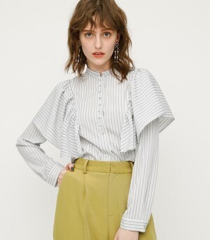 SLY RUFFLE SHOLDER BL