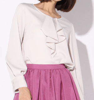 ketty ガルーダサテンストレッチラッフルブラウス
