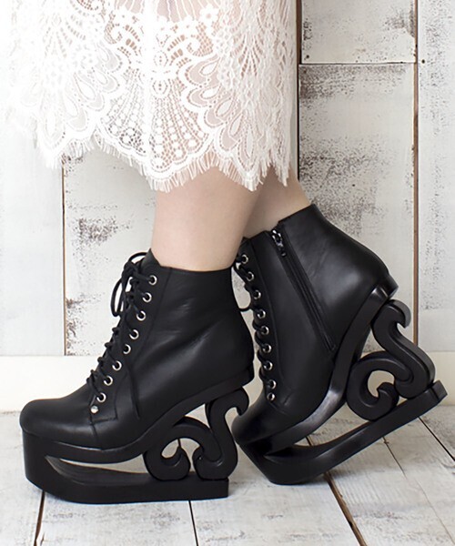 Jeffrey Campbell デザインヒールレースアップブーツ