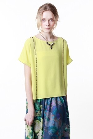 GRACE CONTINENTAL ビジューライントップ