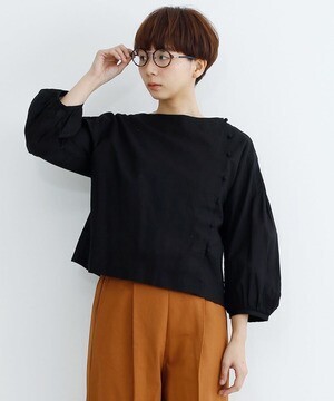 merlot リネンミックスサイドボタンブラウス
