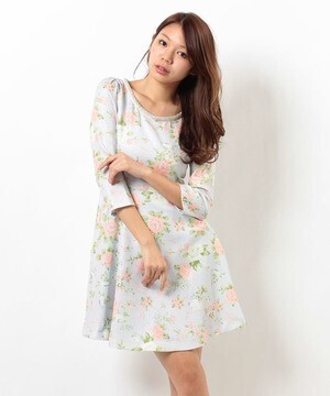 CECIL McBEE フラワープリントワンピース