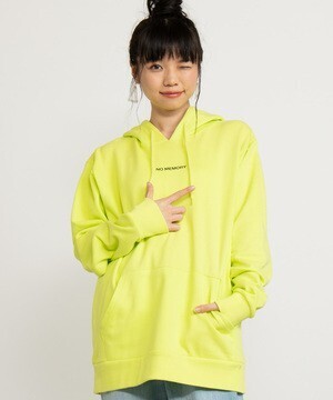 WEGO フロントバックワンポイントプルパーカー
