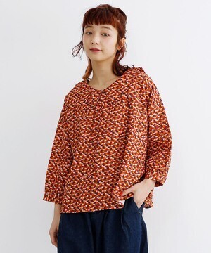 merlot 牧場の動物たち柄7分袖ブラウス