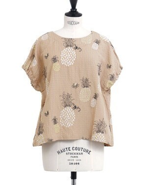 marble SUD EMB Monkey Pine パフBlouse