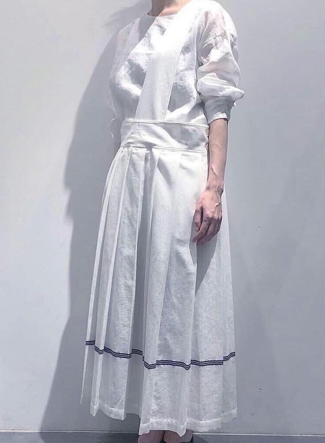PLAIN PEOPLE One shoulder strap skirt