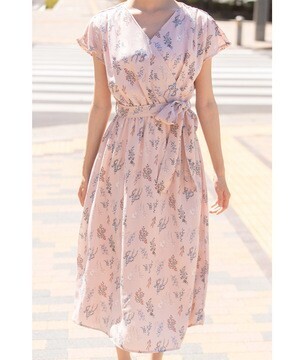 tocco ウエストりぼん付きフラワープリントカシュクールワンピース