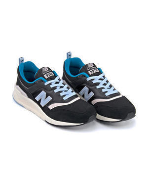 New Balance レディーススニーカーCW997H