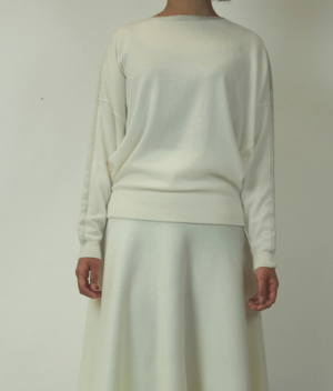 LAPINE BLEUE 12G天竺×ラメボートネックセーター