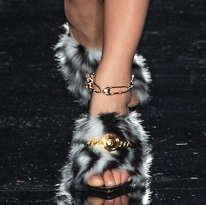 Versace サンダル