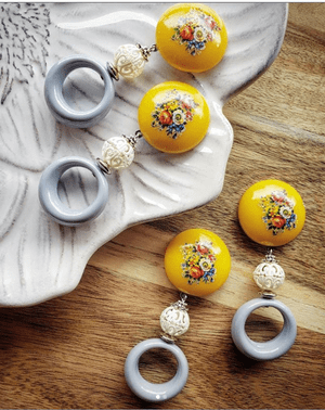presence. retro flower print(yellow) × race beads × gray ring