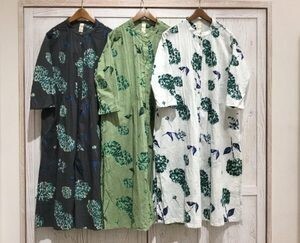CALINER コットン手描き紫陽花プリントピンタックワンピース