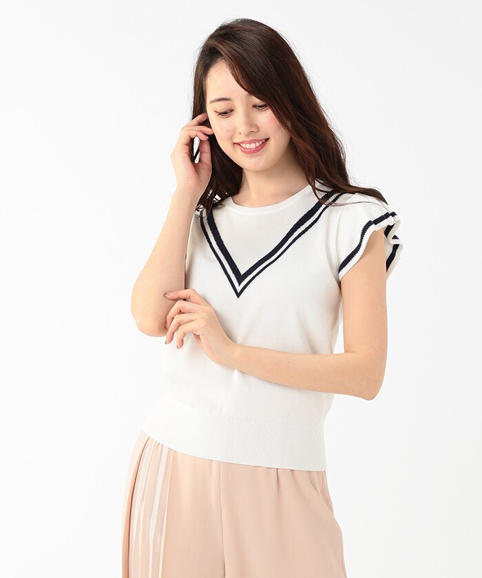 LAISSE PASSE ラインヨークフリルニットプルオーバー