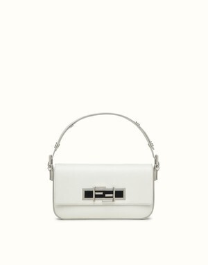 FENDI BAGUETTE ホワイト&ブラック ショルダーバッグ