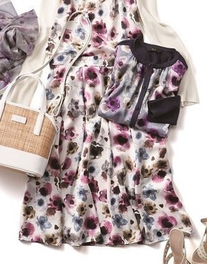 DAKS E/ｻﾃﾝ WATER FLORAL プリントスカート