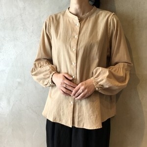 ikkuna / suzuki takayuki ギャザードスリーブブラウス