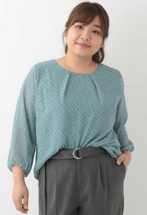eur3 胸元アクセサリー付きシフォンブラウス