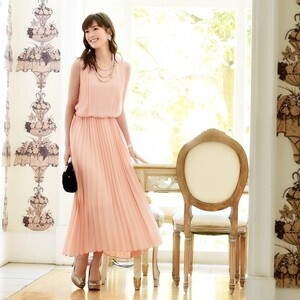 RUIRUE BOUTIQUE プリーツフレアーロングワンピース