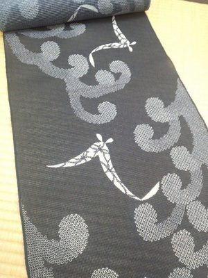 竺仙 絹紅梅　波涛にカモメ