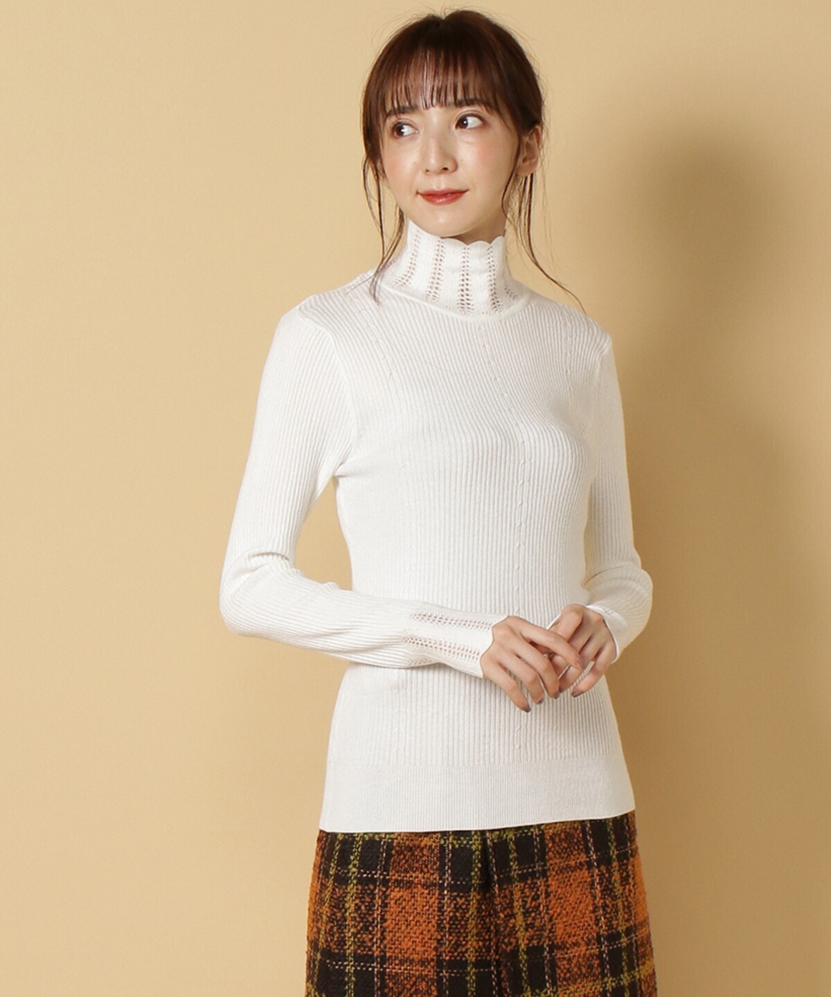 And Couture スカラレースハイネックプルオーバー