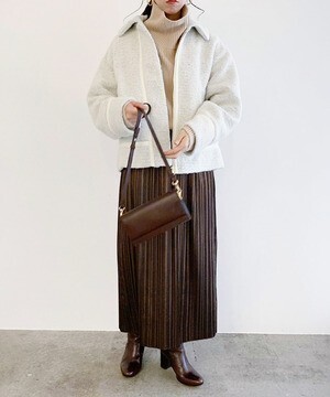 ROPE’ ショートボアジップアップブルゾン