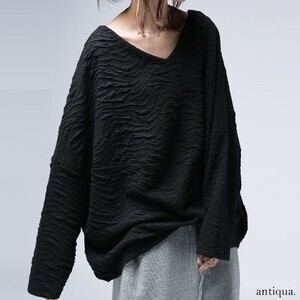 antiqua 立体波柄ドルマントップス