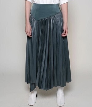 muller of yoshiokubo Flare pleats skirt
