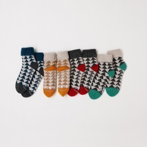 RoToTo COMFY ROOM SOCKS “SANKAKU”