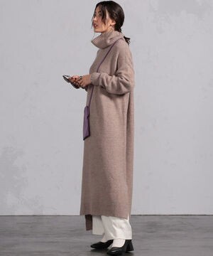 BEAMS LIGHTS WEB限定 オフタートル オーバーサイズ ニットワンピース