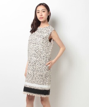 BODY DRESSING スパンコールツイードノースリーブワンピース