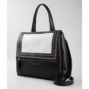 GIVENCHY ミディアム スタッズ付きパンドラBag